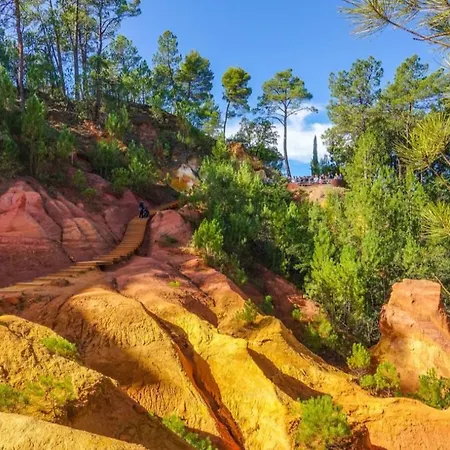Isle Sur La Sorgue Au Coeur De La Provence